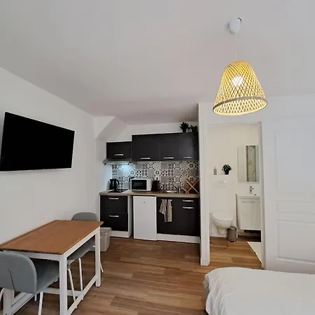 Naples, Studio Centre Апартаменты *